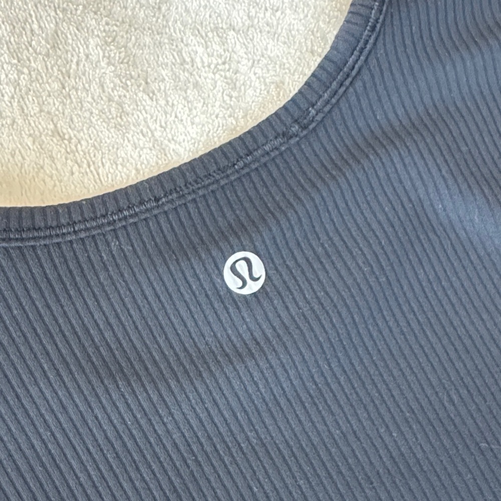 Lululemon Black Long-Sleeve Ribbed Crewneck Top - Picture 2 of 6
